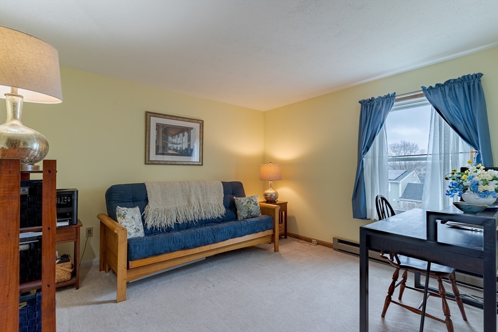 24 Hanson Road Saugus, MA 01906 - Photo 11 of 21