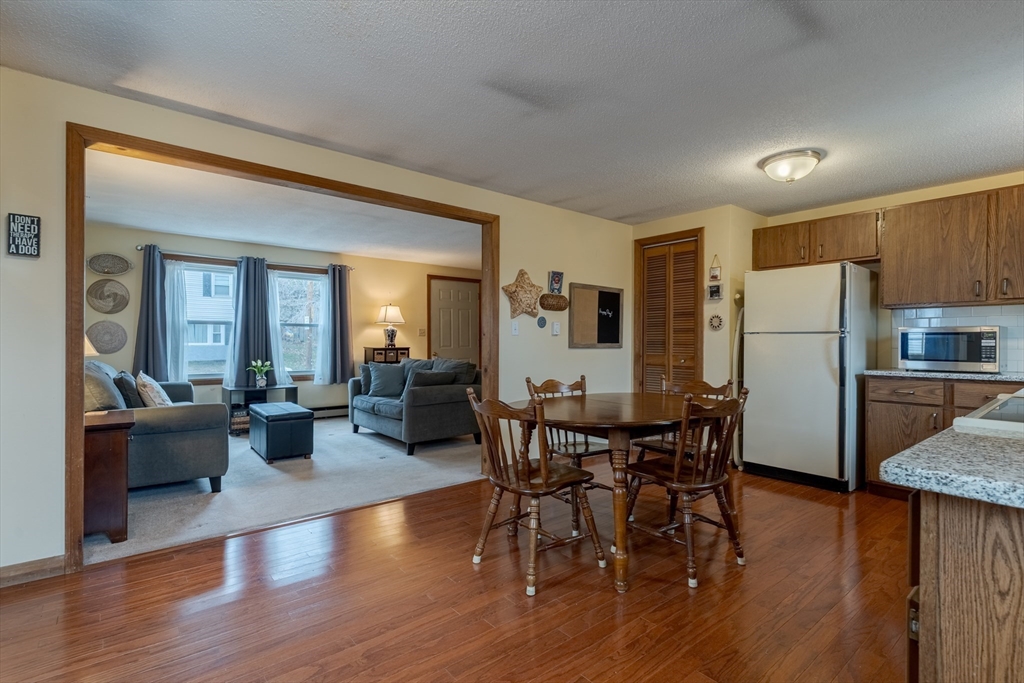 24 Hanson Road Saugus, MA 01906 - Photo 2 of 21
