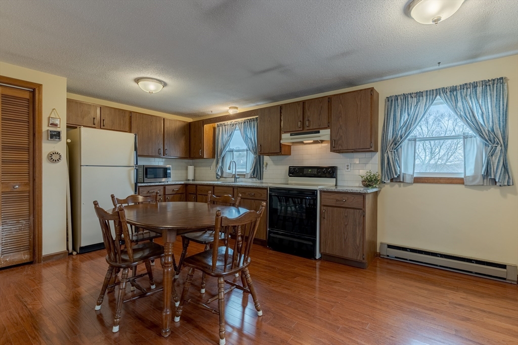 24 Hanson Road Saugus, MA 01906 - Photo 4 of 21