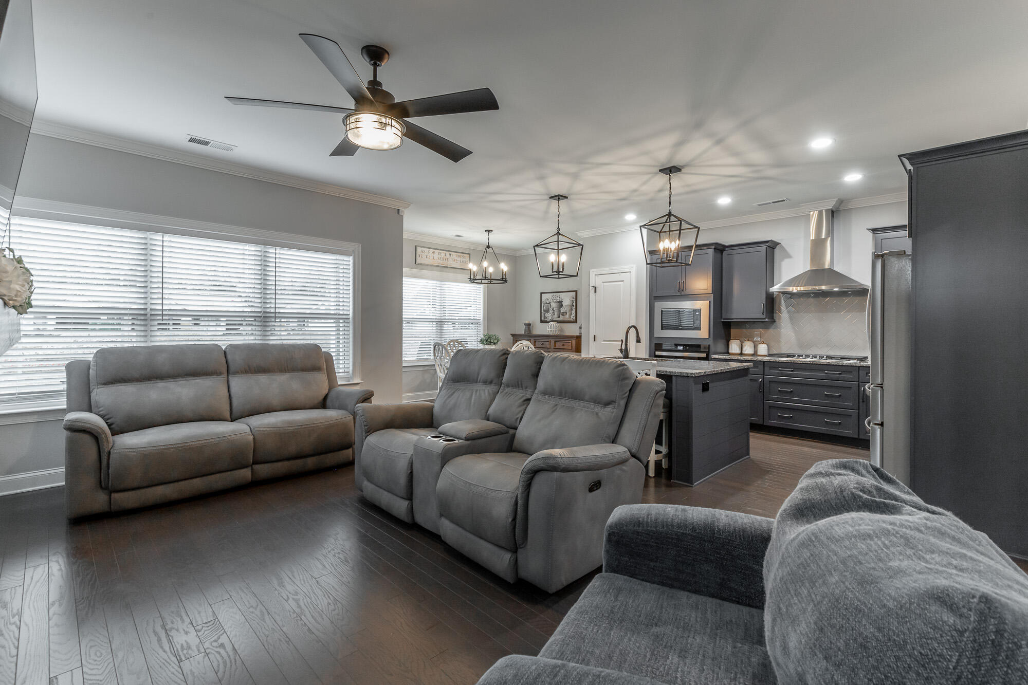 517 Sliding Home Run Chattanooga, TN 37421 - Photo 37 of 76 Living Room