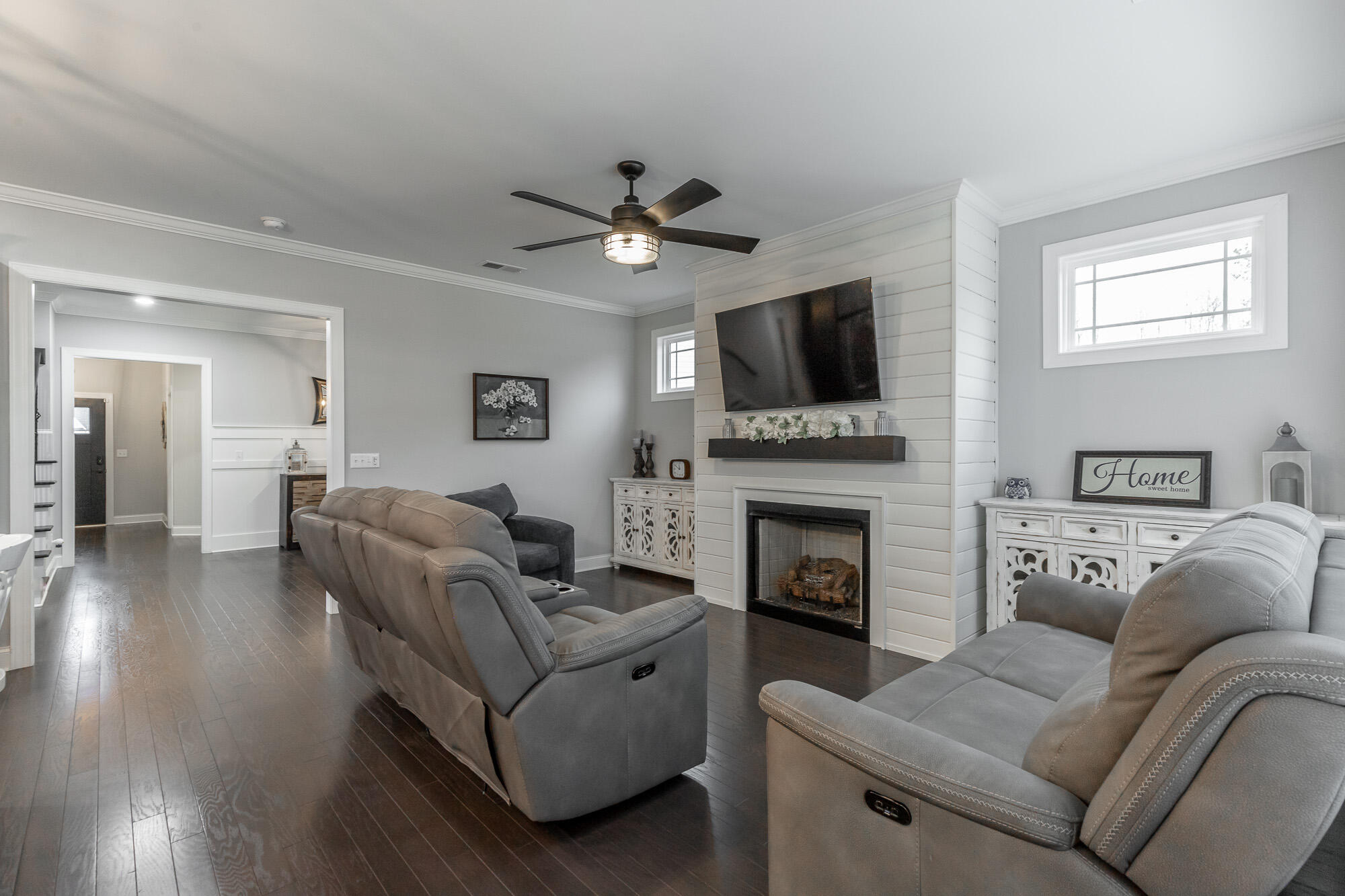 517 Sliding Home Run Chattanooga, TN 37421 - Photo 39 of 76 Living Room