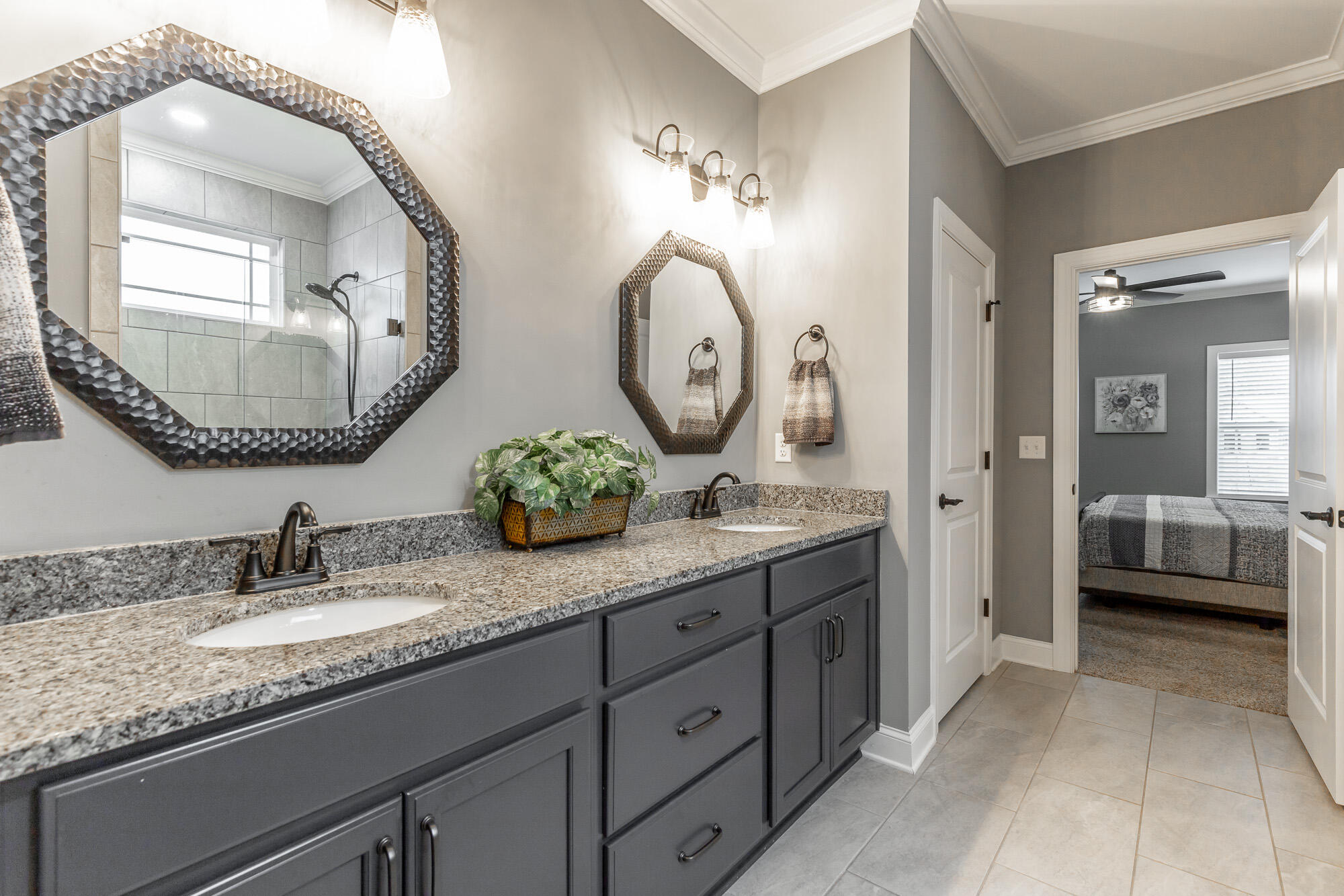 517 Sliding Home Run Chattanooga, TN 37421 - Photo 10 of 76 Primary Bath