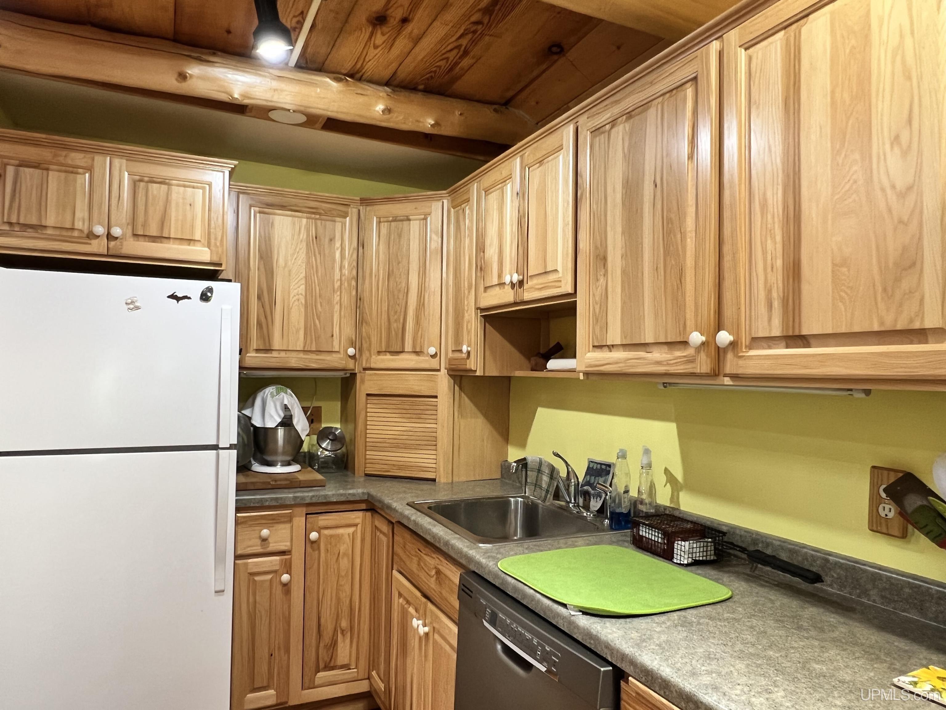 19505 Skanee Road Lanse, MI 49946 - Photo 17 of 98 Gallery Image 17
