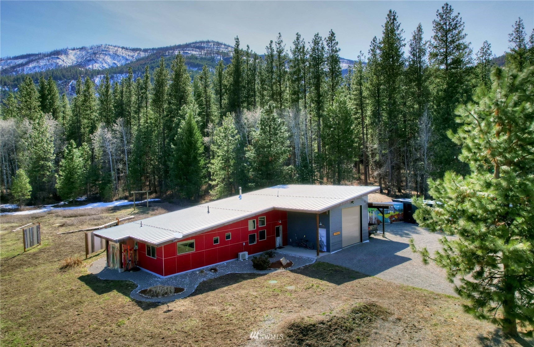 13 Frontage Road Winthrop, WA 98862 - Photo 1 of 38 Gallery Image 1