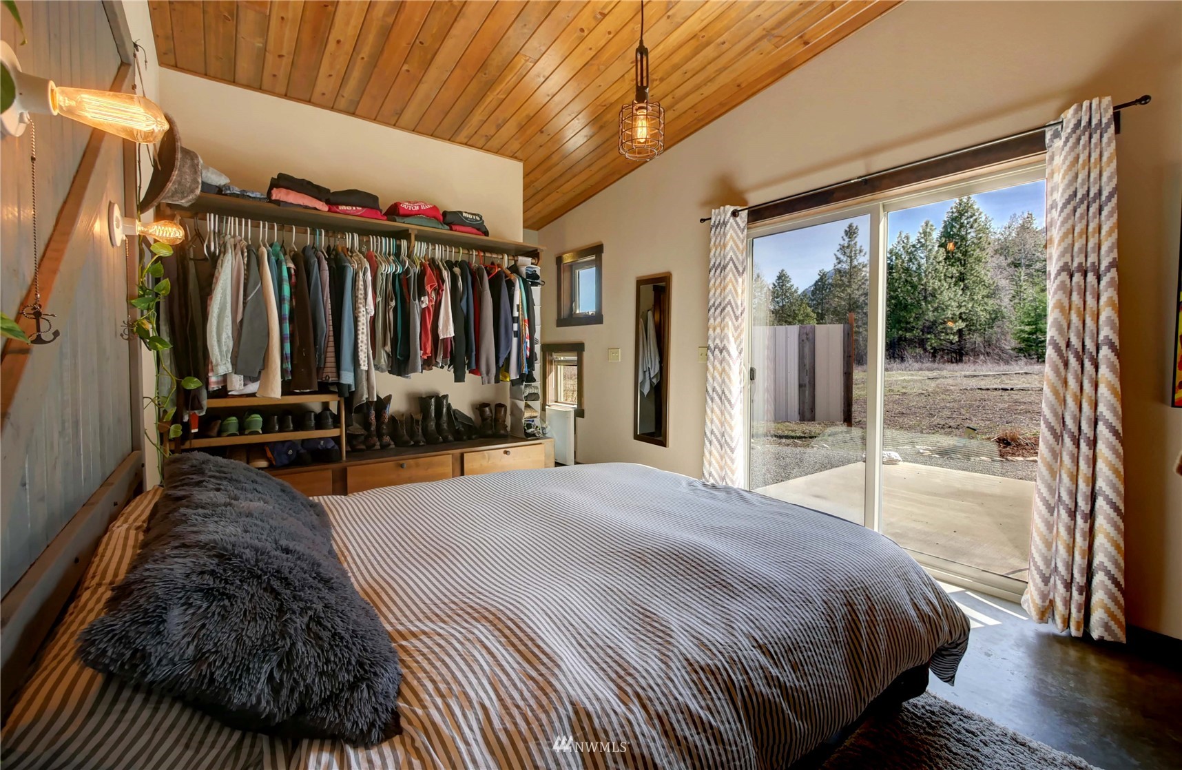 13 Frontage Road Winthrop, WA 98862 - Photo 16 of 38 Gallery Image 16