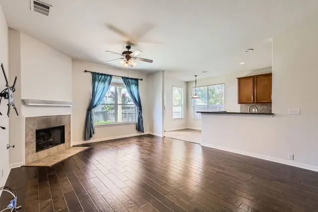 $2,300 | 3423 Shiraz Loop, Round Rock, TX 78665