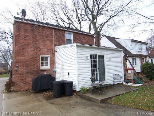 3530 Wakefield Road Berkley, MI 48072 - Photo 2 of 42 back of home.jpg