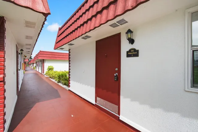 a view of an entryway