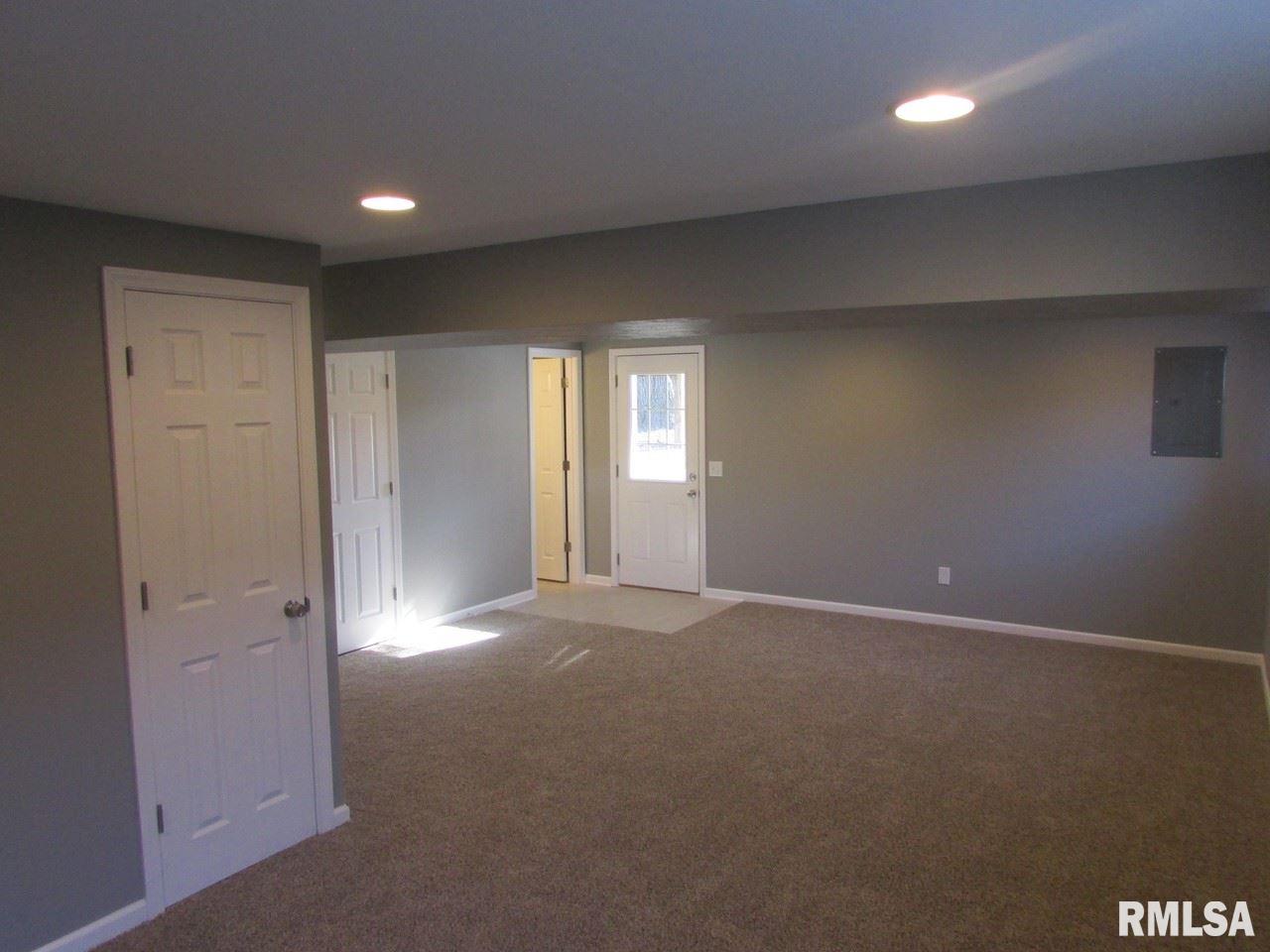 2012 Sheridan Road Pekin, IL 61554 - Photo 18 of 30