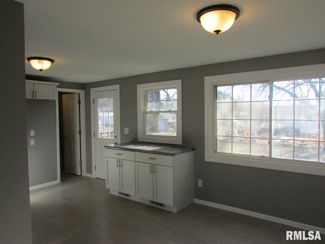 2012 Sheridan Road Pekin, IL 61554 - Photo 5 of 30