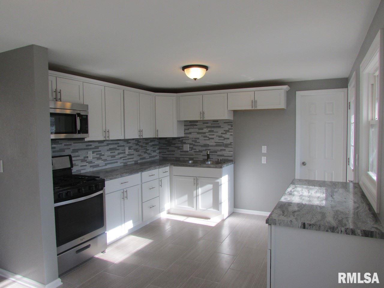 2012 Sheridan Road Pekin, IL 61554 - Photo 6 of 30