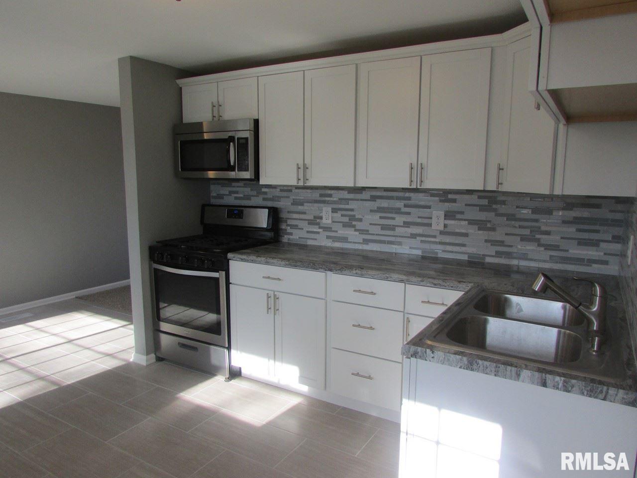 2012 Sheridan Road Pekin, IL 61554 - Photo 9 of 30