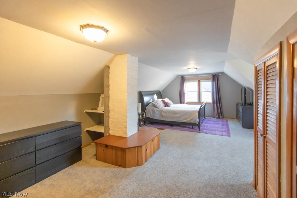 1351 Haverston Road Lyndhurst, OH 44124 - Photo 12 of 21 Master Bedroom