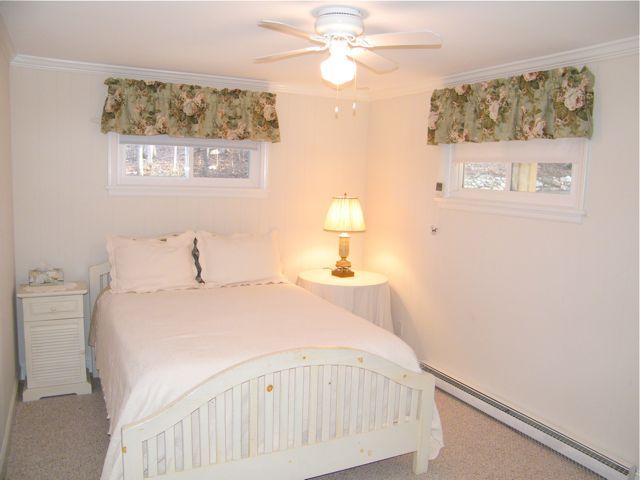 2755 Northridge Road Hardy, VA 24101 - Photo 11 of 22 Main Level Bedroom 1