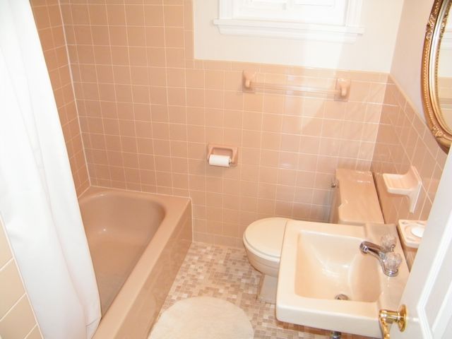 2755 Northridge Road Hardy, VA 24101 - Photo 13 of 22 Main Level Bath