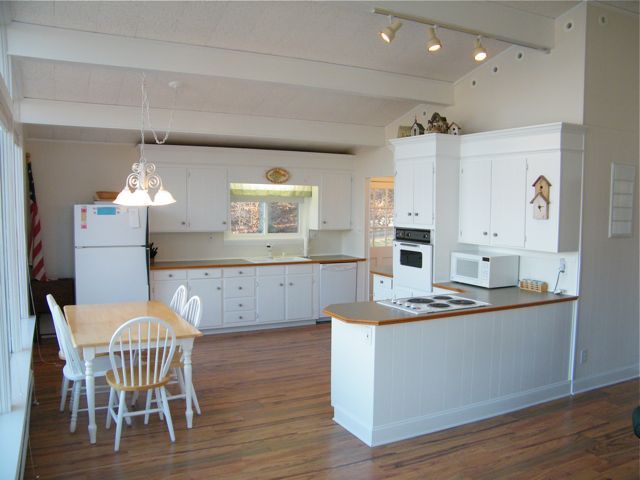 2755 Northridge Road Hardy, VA 24101 - Photo 10 of 22 Kitchen & Dining Area