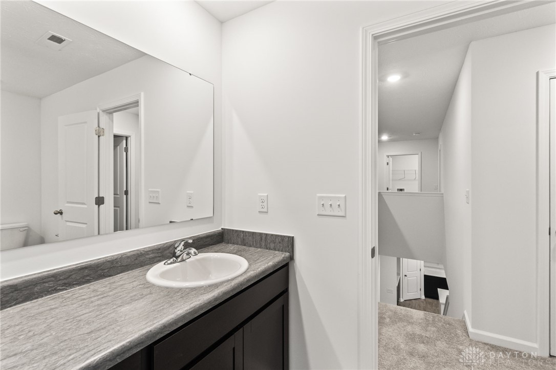 2027 Ivy Road Clayton, OH 45315 - Photo 29 of 50 Gallery Image 29