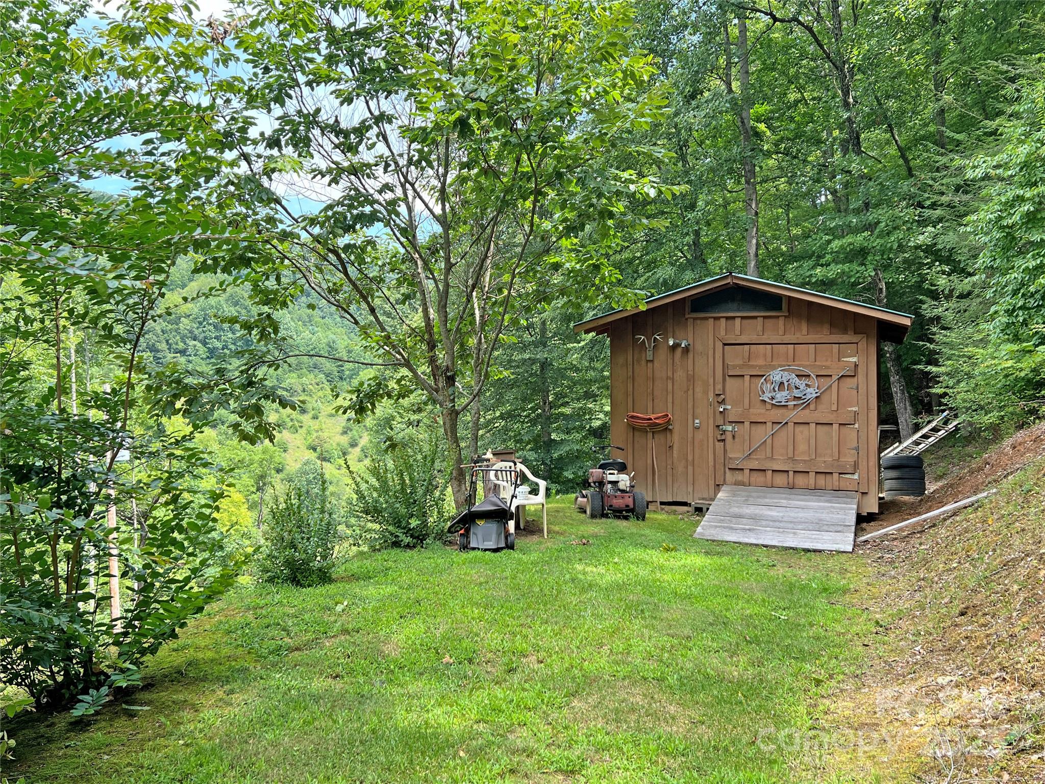 833 Sprinkle Branch Road Marshall, NC 28753 - Photo 32 of 40 Gallery Image 32