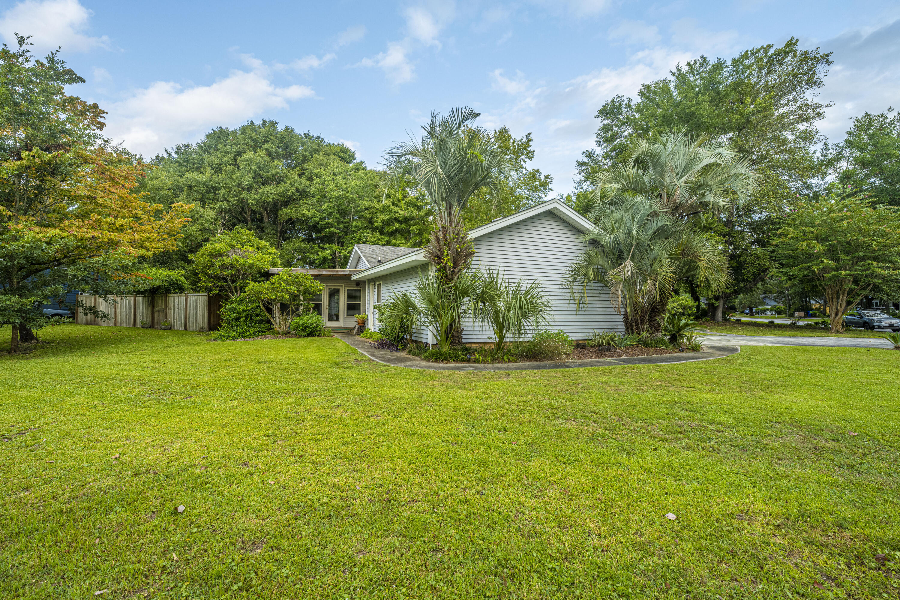 1270 Old Colony Road Mount Pleasant, SC 29464 - Photo 32 of 42 1270OldColonyRd31