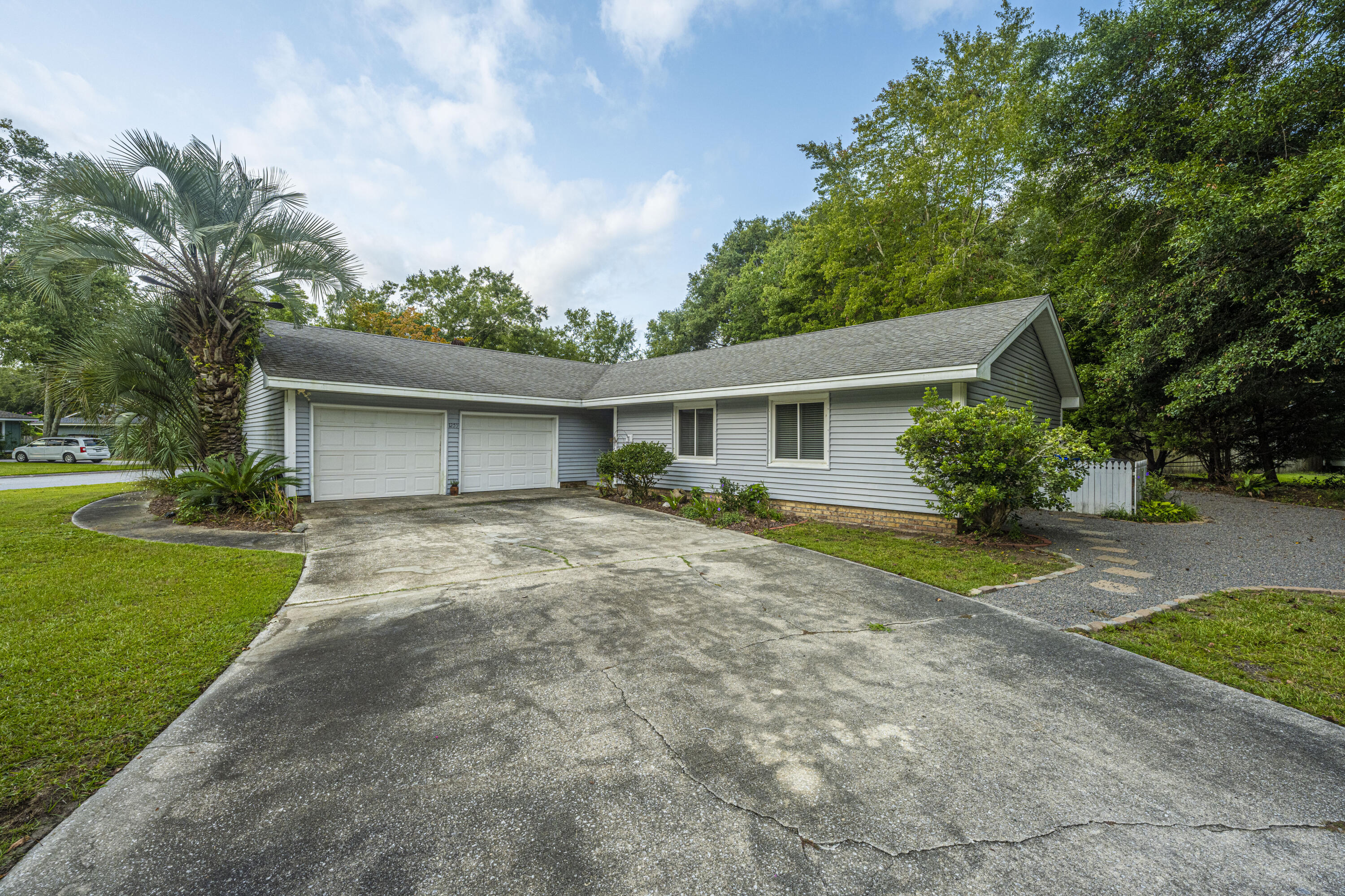 1270 Old Colony Road Mount Pleasant, SC 29464 - Photo 33 of 42 1270OldColonyRd32