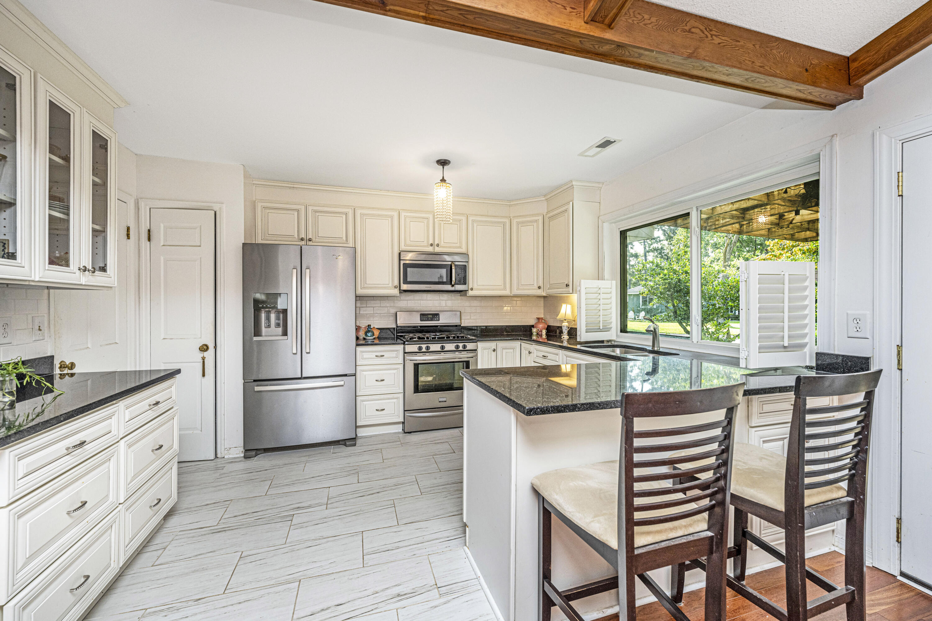 1270 Old Colony Road Mount Pleasant, SC 29464 - Photo 8 of 42 1270OldColonyRd10