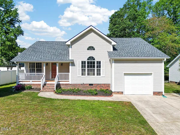 $305,000 | 316 Waterford Drive, Clayton, NC 27520