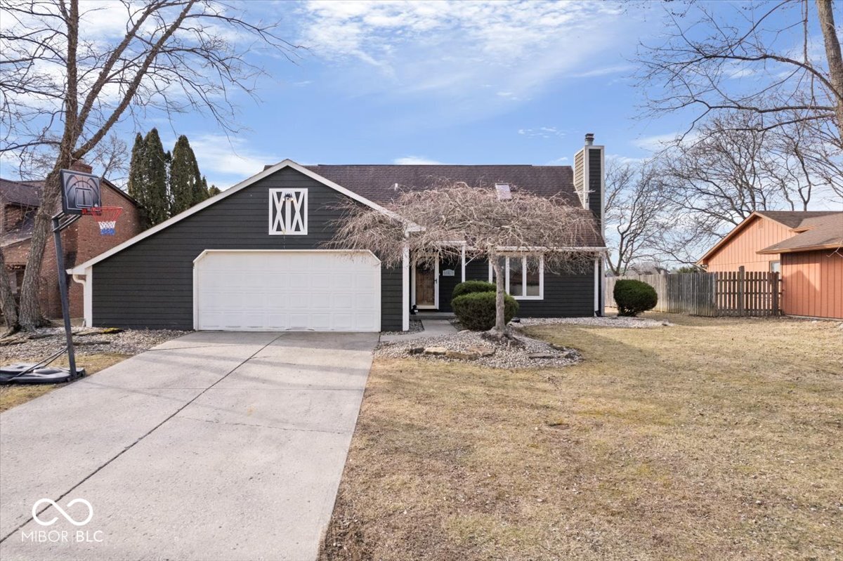 5595 RidgeHill Way Avon, IN 46123 - Photo 2 of 25