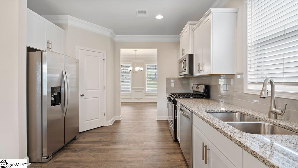 413 Wildflower Road Easley, SC 29642 - Photo 6 of 36