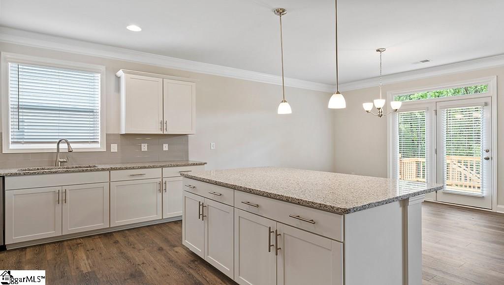 413 Wildflower Road Easley, SC 29642 - Photo 8 of 36