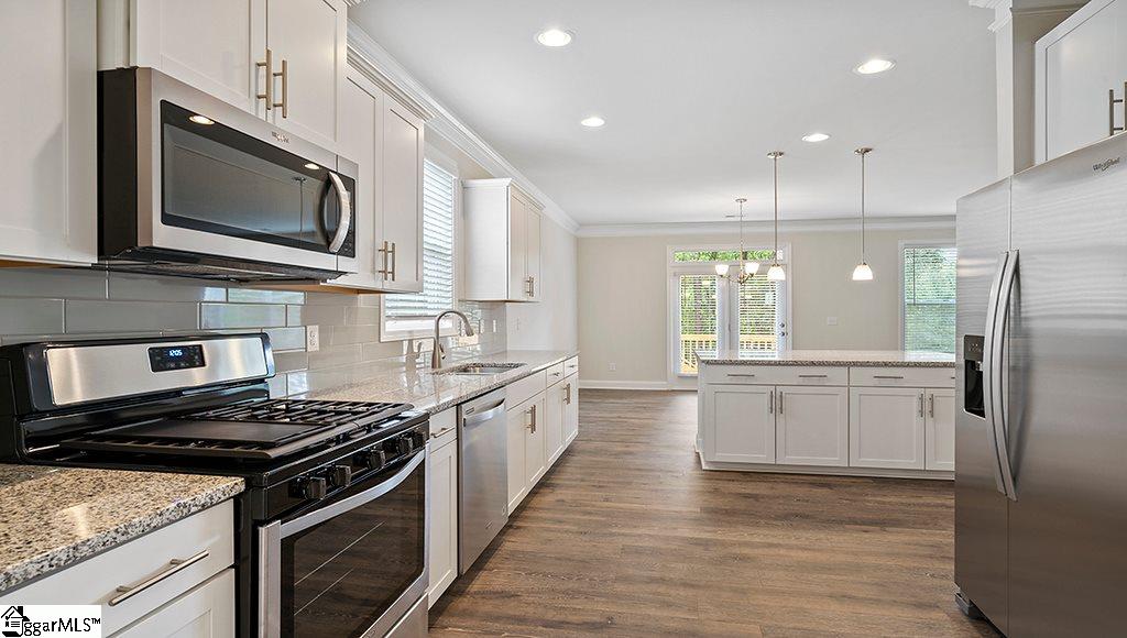 413 Wildflower Road Easley, SC 29642 - Photo 9 of 36