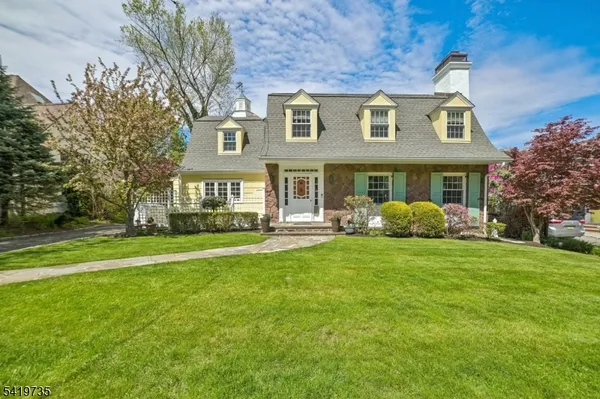 $1,895,000 | 11 Hawthorne Road, Short Hills, NJ 07078