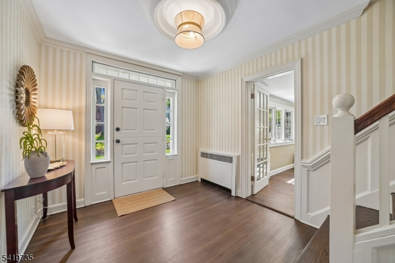 11 Hawthorne Road Short Hills, NJ 07078 - Photo 4 of 40