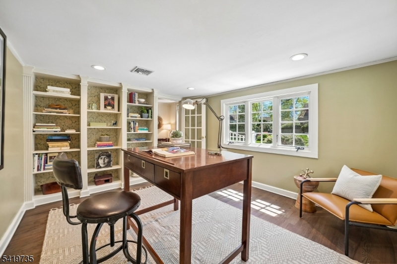 11 Hawthorne Road Short Hills, NJ 07078 - Photo 9 of 40
