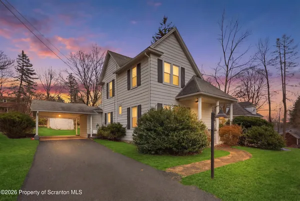 $312,325 | 422 Clark Avenue, Clarks Summit, PA 18411