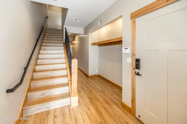 $1,498,000 | 110 Palouse Drive, Unit B2, Nordman, ID 83848