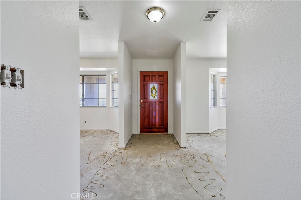 2837 Sequoia Road Pinon Hills, CA 92371 - Photo 13 of 52
