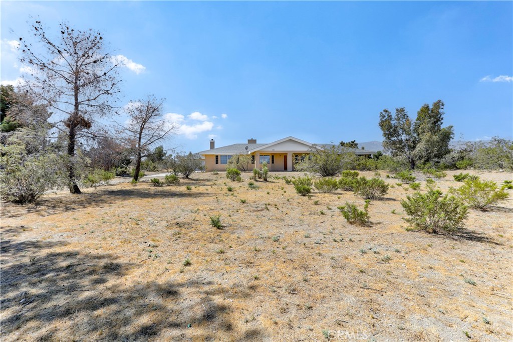2837 Sequoia Road Pinon Hills, CA 92371 - Photo 4 of 52