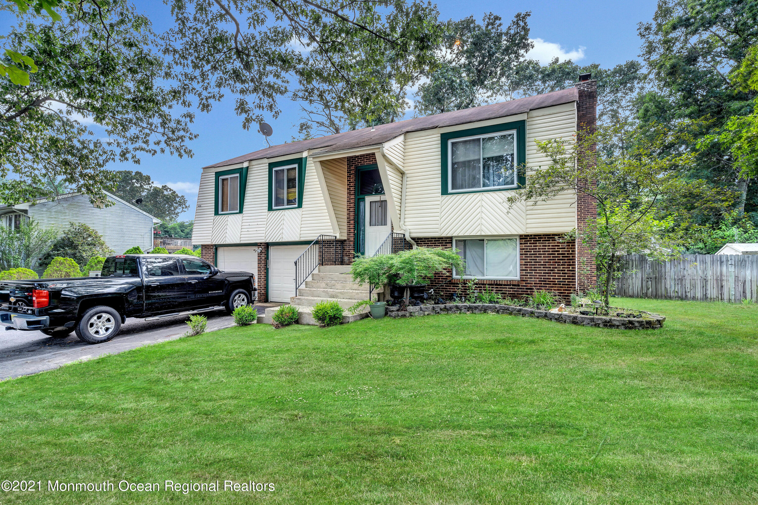 458 Brewers Bridge Road Jackson, NJ 08527 - Photo 2 of 27 a view of a house with a back yard