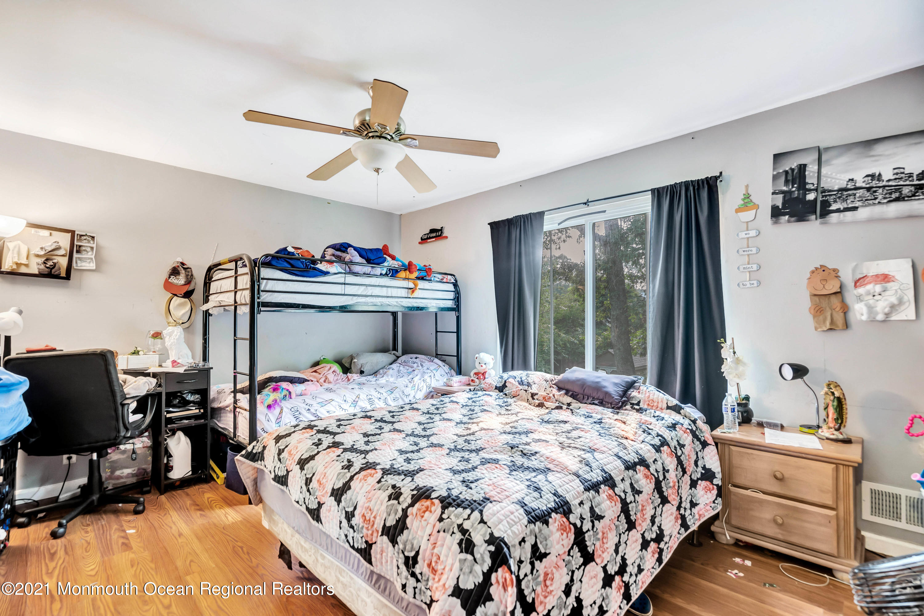 458 Brewers Bridge Road Jackson, NJ 08527 - Photo 19 of 27 a bedroom with a bed and furniture