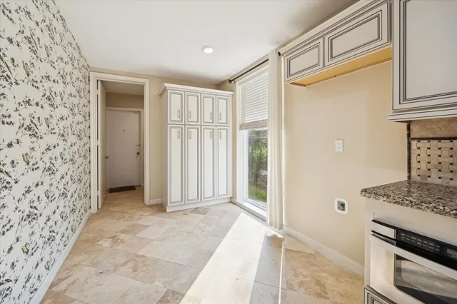 $599,000 | 7924 Woodway Drive, Houston, TX 77063