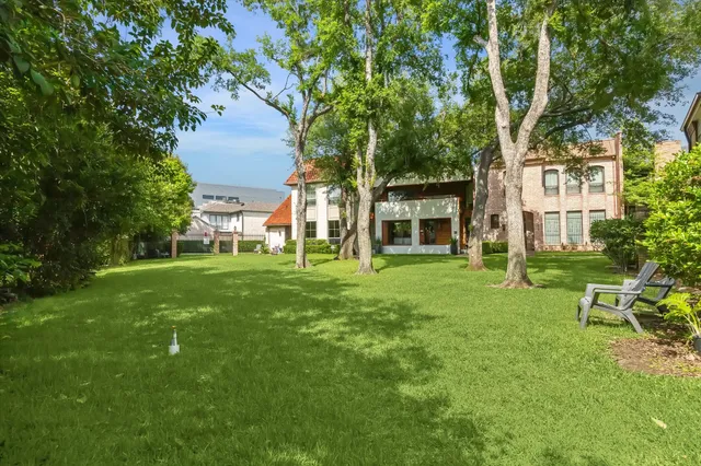 $599,000 | 7924 Woodway Drive, Houston, TX 77063