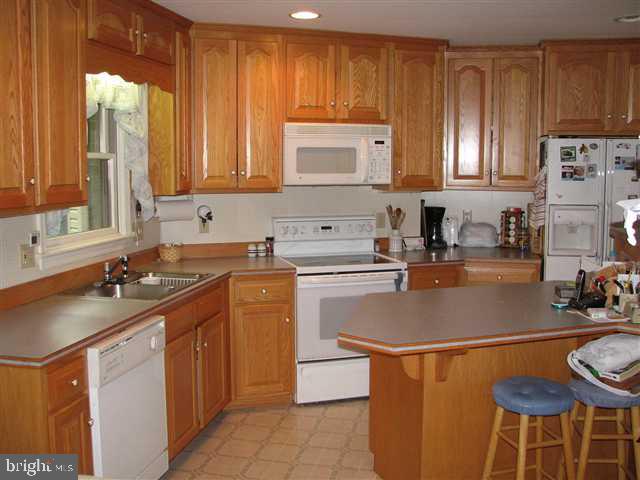 110 Adams Road Carlisle, PA 17015 - Photo 3 of 10 Gallery Image 3