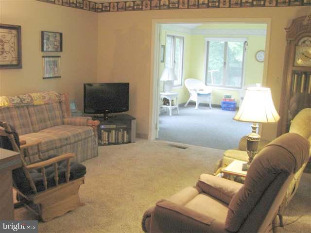 110 Adams Road Carlisle, PA 17015 - Photo 6 of 10 Gallery Image 6