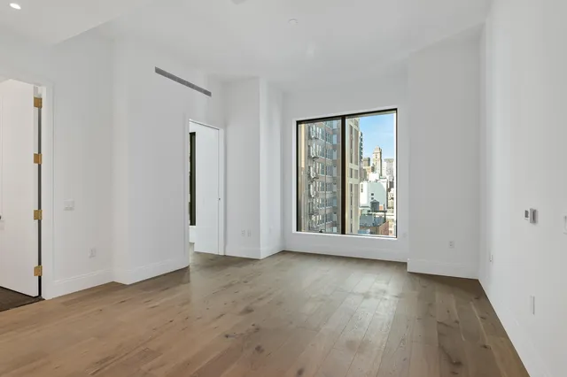 $1,800,000 | 30 East 29th Street, Unit 19B | NoMad