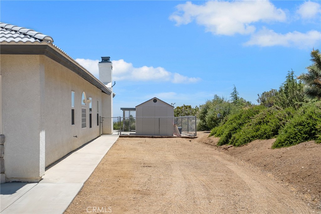 8727 Wintergreen Road Pinon Hills, CA 92372 - Photo 42 of 50