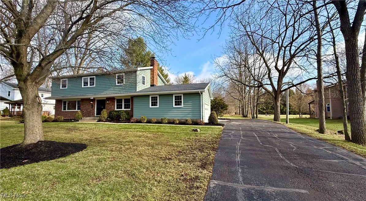 941 South Hametown Road Akron, OH 44321 - Photo 2 of 45 Fully remodeled colonial with new windows