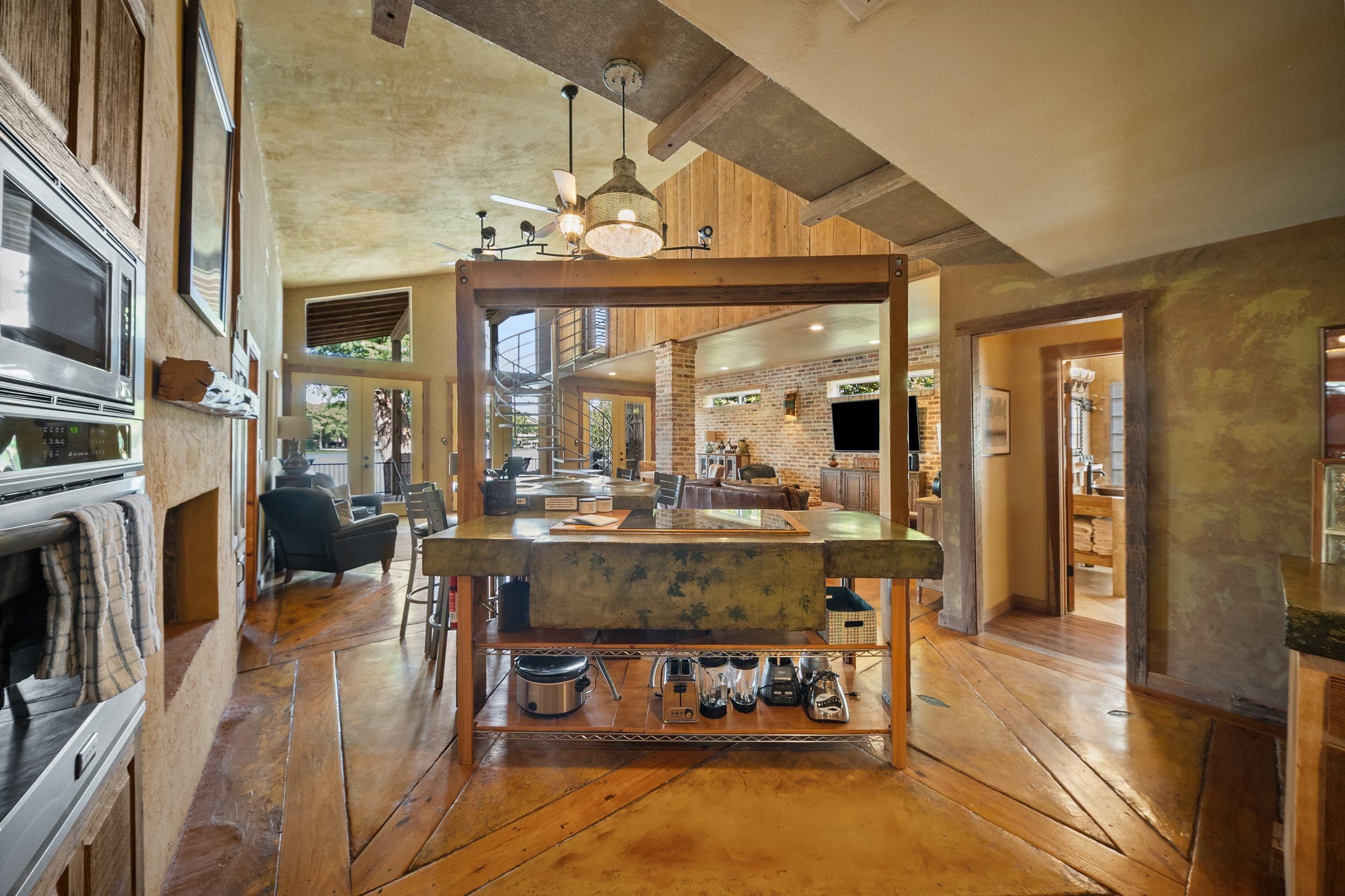 247 Satterfield Road New Braunfels, TX 78130 - Photo 14 of 35 Gallery Image 14