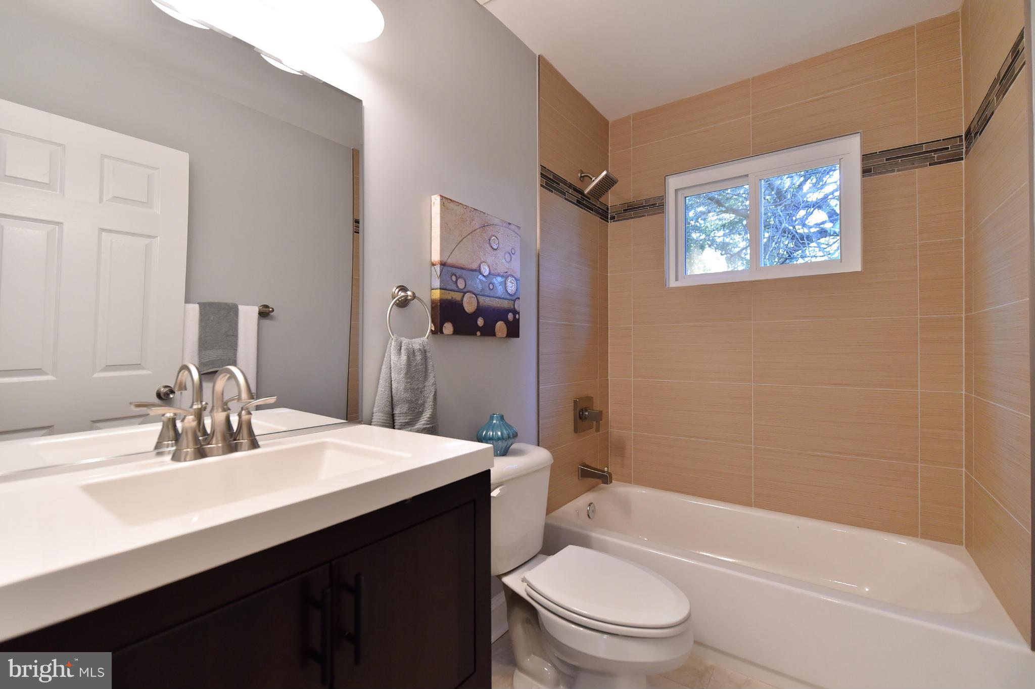 1308 Saddleback Road Baltimore, MD 21208 - Photo 15 of 30 Bath