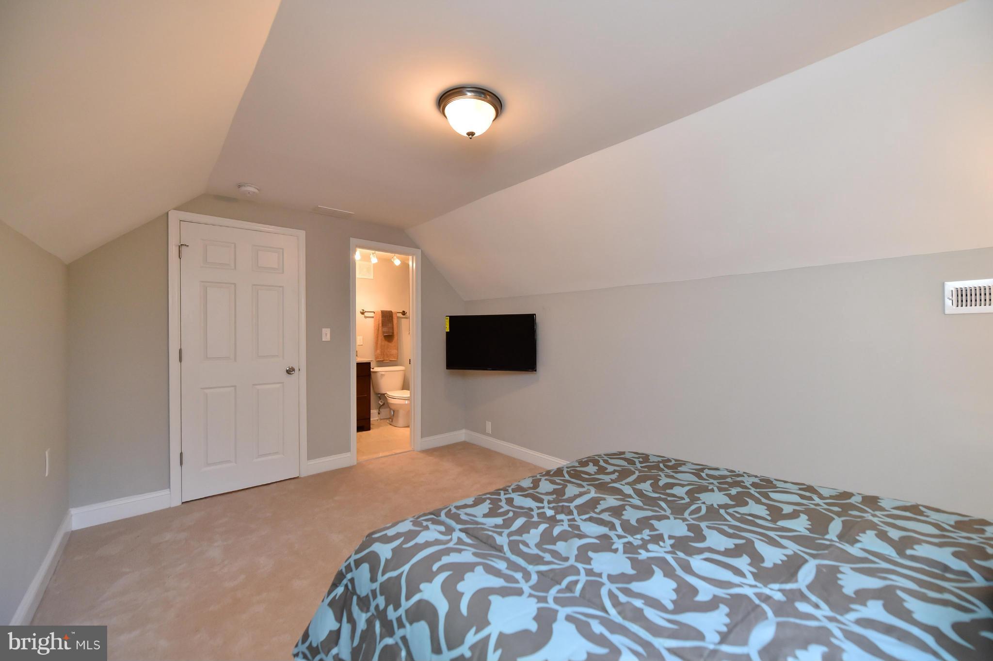 1308 Saddleback Road Baltimore, MD 21208 - Photo 17 of 30 Bedroom (Master)