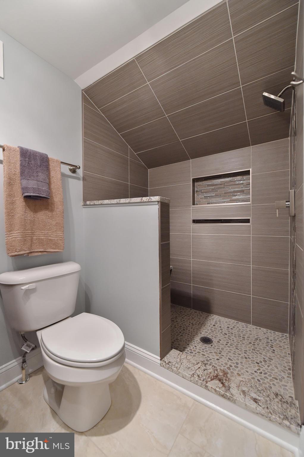 1308 Saddleback Road Baltimore, MD 21208 - Photo 19 of 30 Bath (Master)